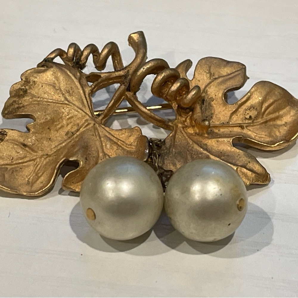 Vintage Copper Color Double Leaf Brooch PIn Vines 2 Dangling Pearls Fall Autumn